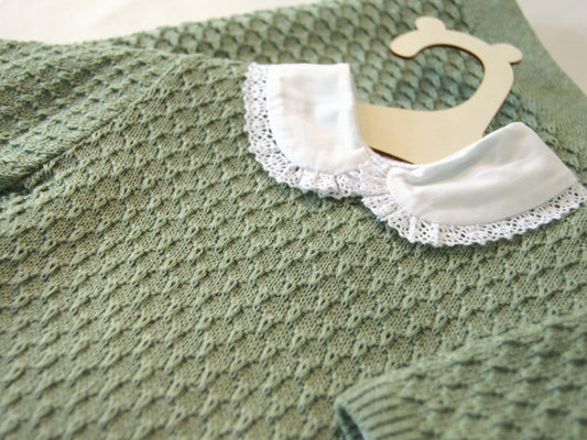 Gallop Maternity Kit with Lace Collar